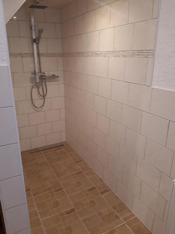 erz-HOSTEL Thermalbad Wiesenbad Zewnętrze zdjęcie